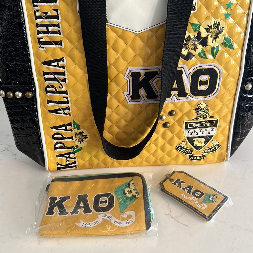 NWT Reds Rabbit For Double D Ranch: Kappa Alpha Theta Tote, Clutch, and Name Tag - Picture 10 of 11